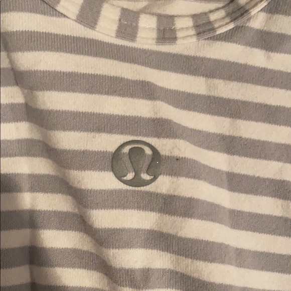 Lulu lemon tank top - Picture 3 of 4